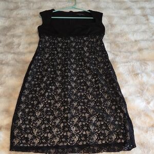 David Meister Black and Silver Lace Midi Dress